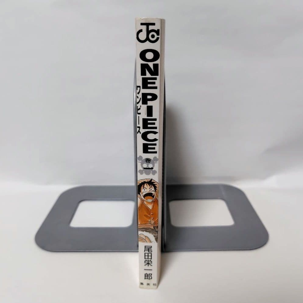 初版 1997年発行】ONE PIECE/ワンピース 1巻 尾田栄一郎 - メルカリ