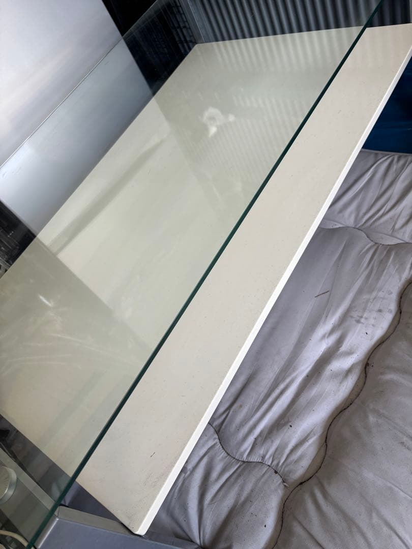 モダンなホワイトガラステーブル 楽天市場】ガラステーブル 上質 幅96 ナチュラル/ブラウン/ホワイト