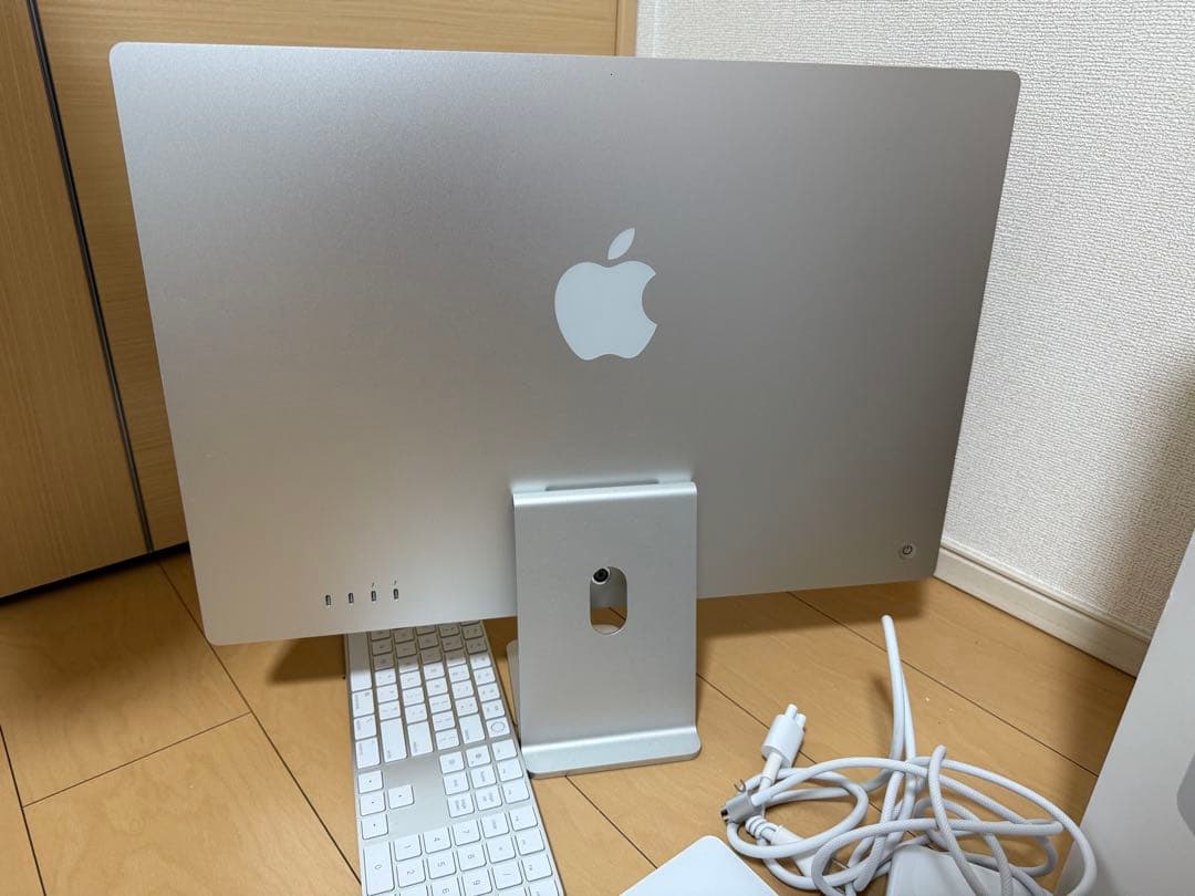 美品】iMac 24インチ Magic Trackpad付属します - メルカリ