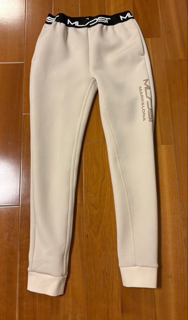 MARK&LONAマークアンドロナレディースパンツ 36 - メルカリ