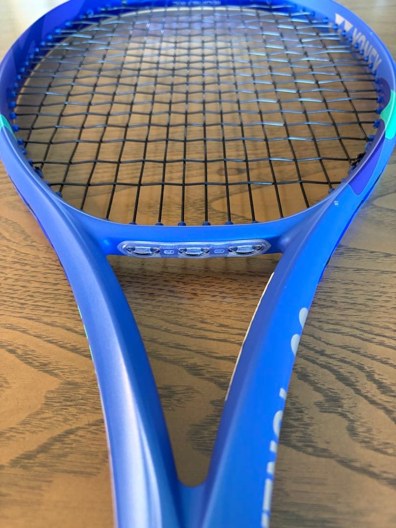 YONEX EZONE 100 TOUR テニスラケット グリップG2 - メルカリ