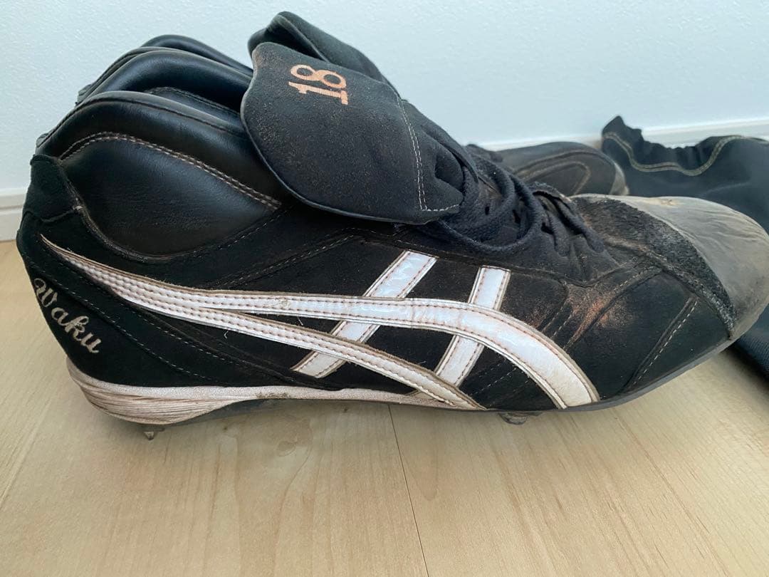 千葉ロッテマリーンズ時代涌井秀章選手実使用スパイク - メルカリ