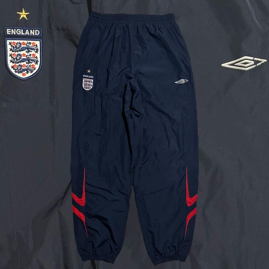 UMBRO イングランド代表 ナイロンパンツ ネイビー パラシュート レッド