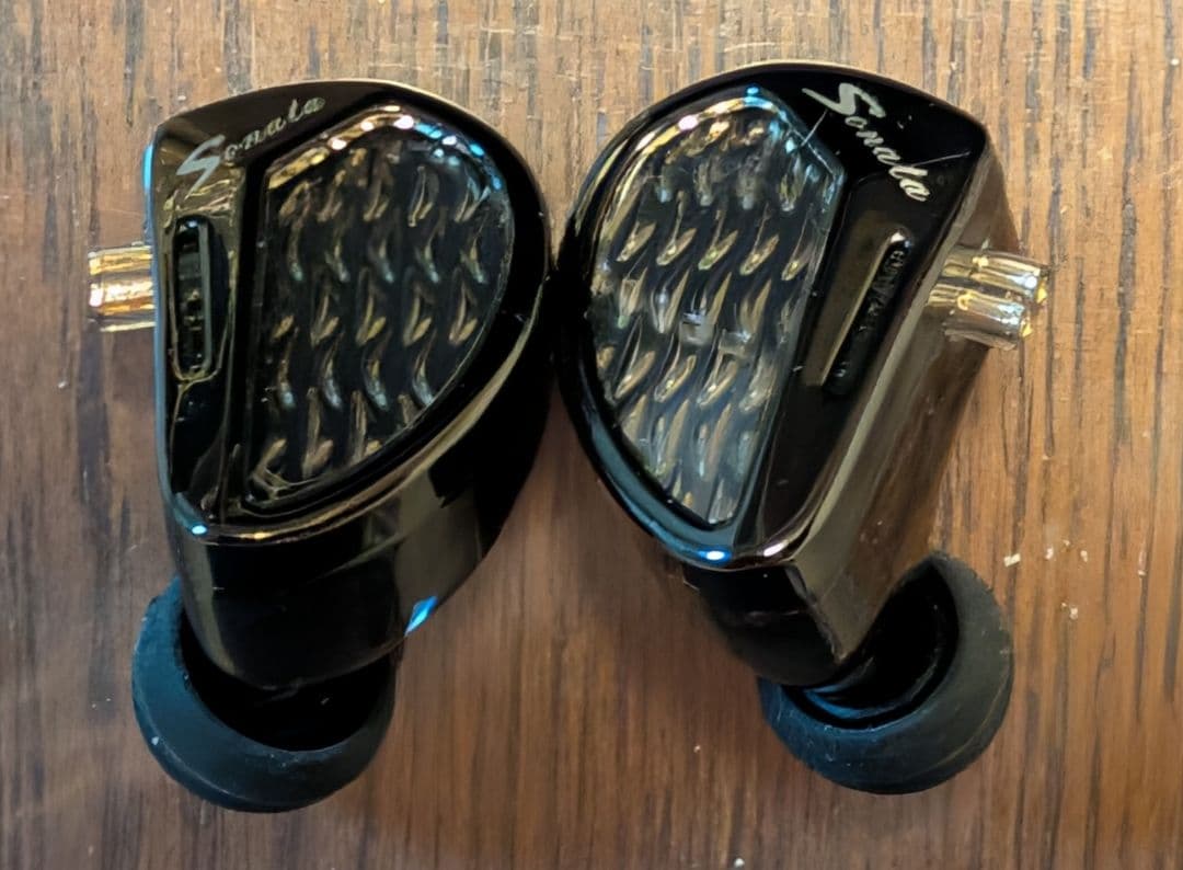 KZ Sonata スイッチ無　4.4mm 銀線リケーブル付き