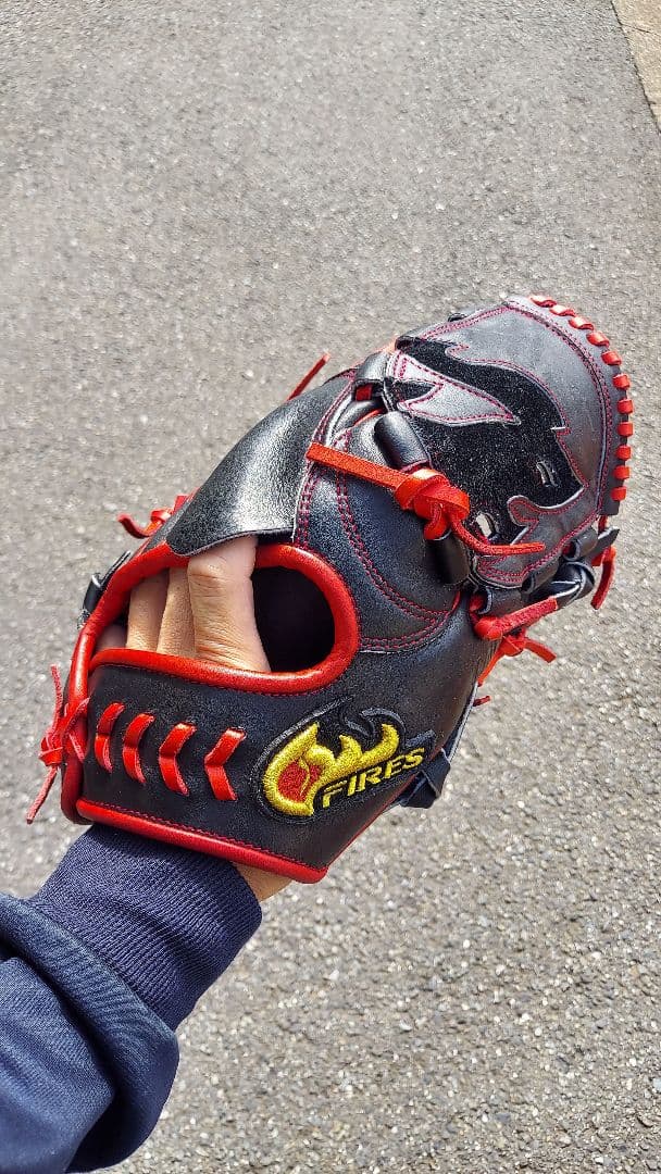 Fires 軟式グローブ 黒と赤　投手用　大人用 受注生産】【返品不可】注文から約3～4ヶ月後発送予定 野球 ファイヤー
