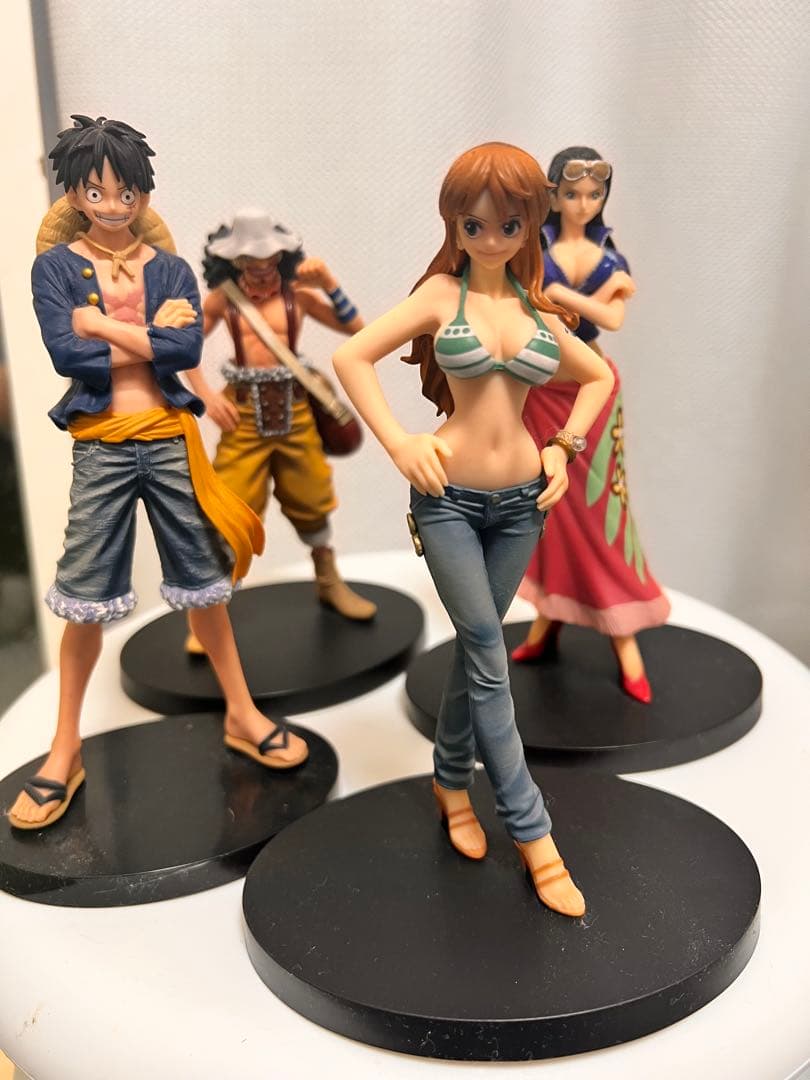 ワンピース フィギュアセット ルフィ ナミ ロビン ウソップ - メルカリ