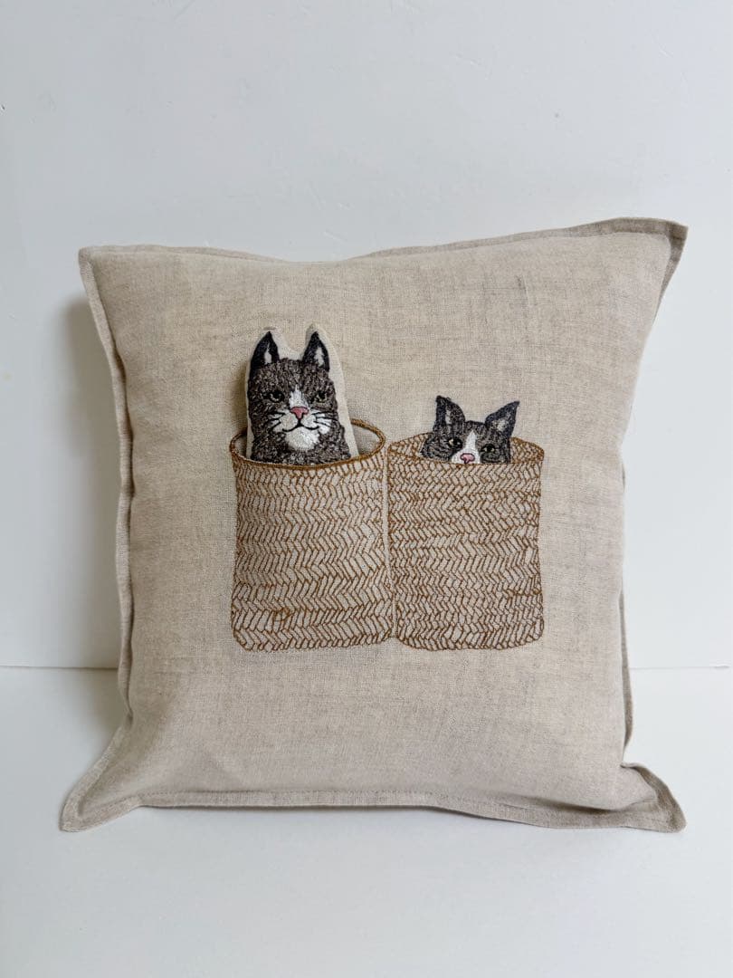 Coral & Tusk コーラルアンドタスク Basket cat 中材付き CORAL&TUSK [Basket Cats Pocket Pillow] 猫とカゴモチーフ ドール