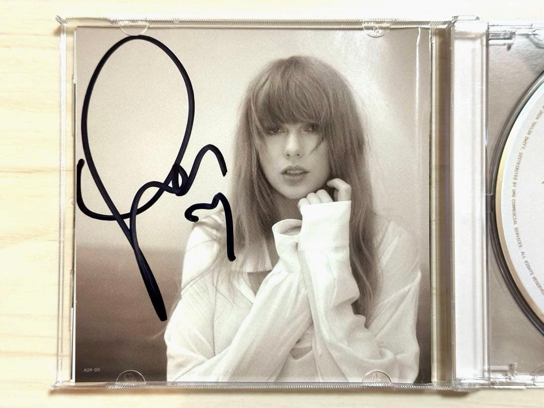 直筆サイン入り Taylor Swift TTPD 新品 CDアルバム 輸入盤 - メルカリ