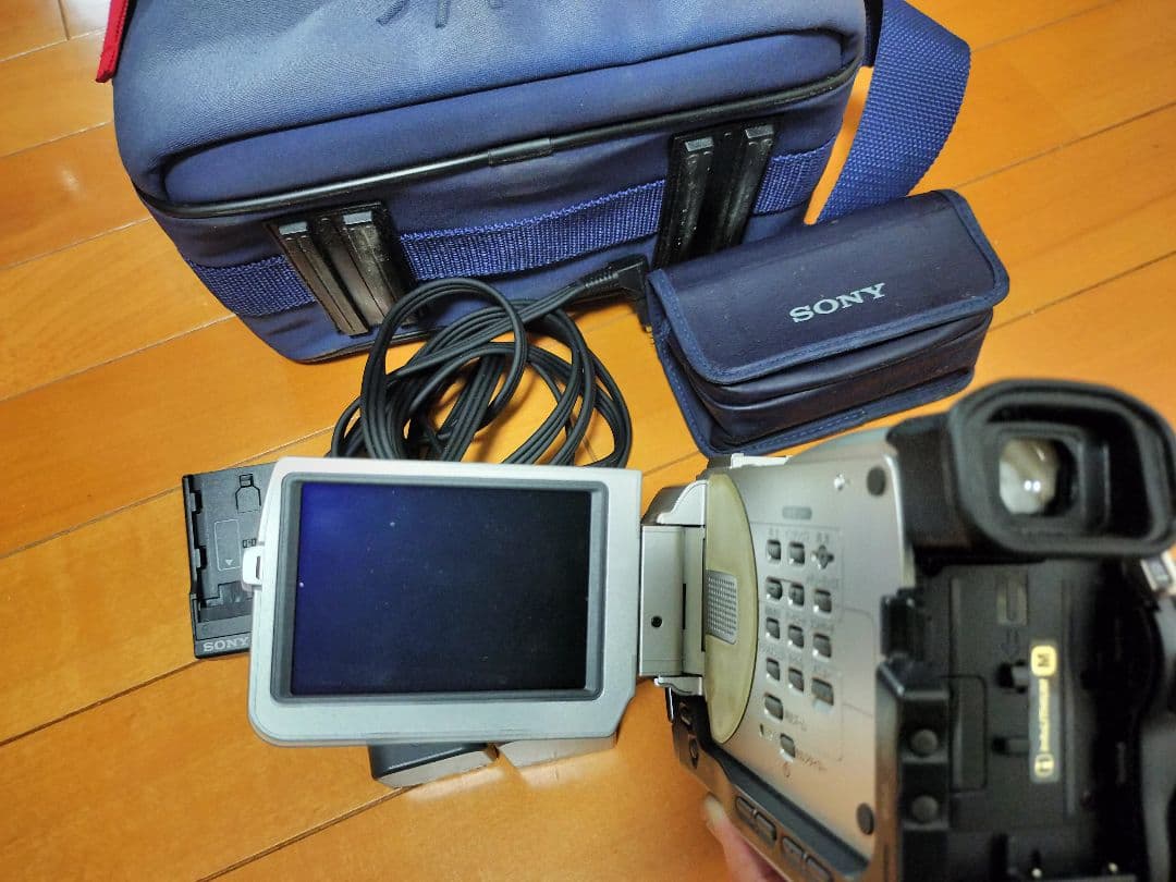 SONY ビデオカメラ 本体 付属品あり DCR-TRV20 - メルカリ