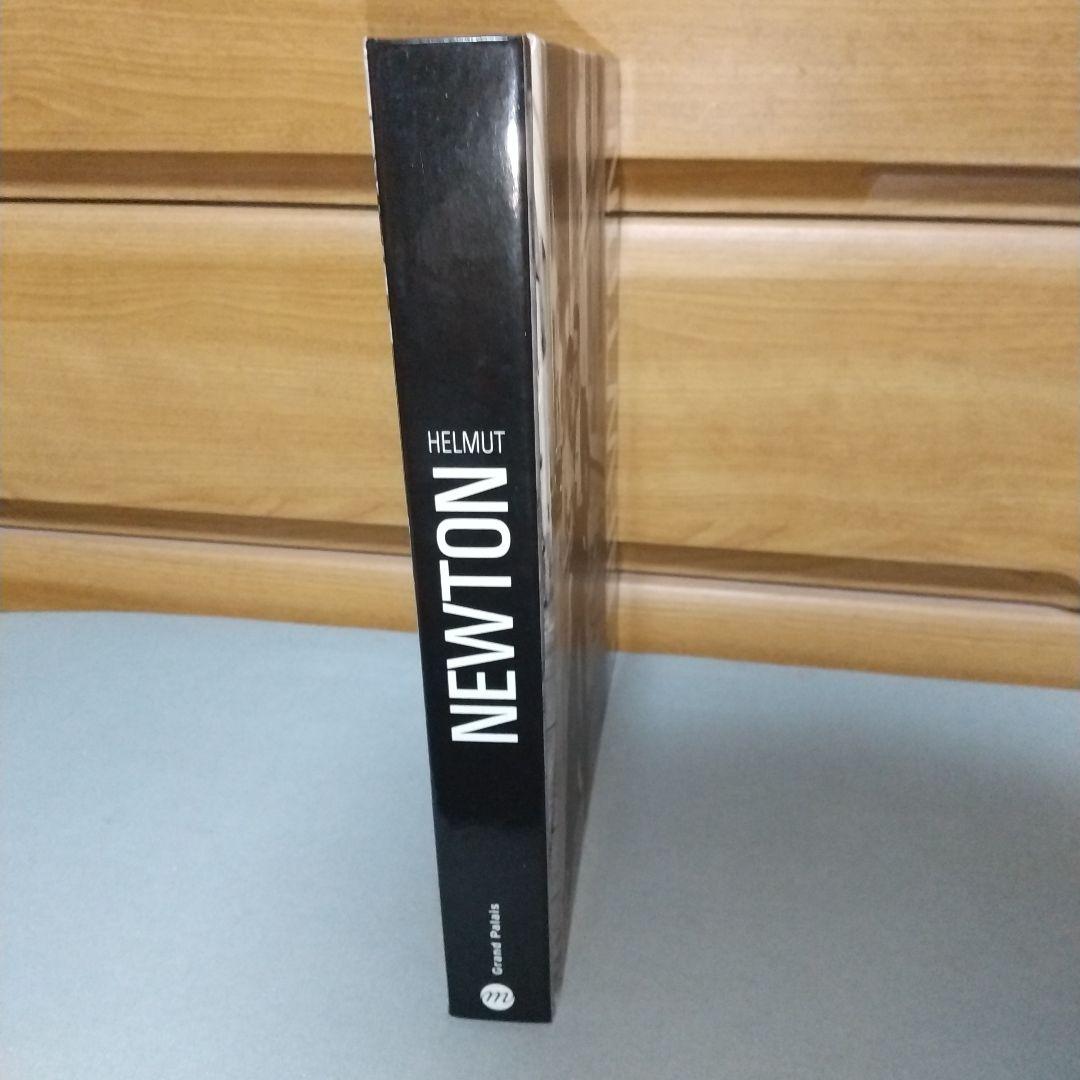 HELMUT NEWTON 1920-2004　洋書　【b4】
