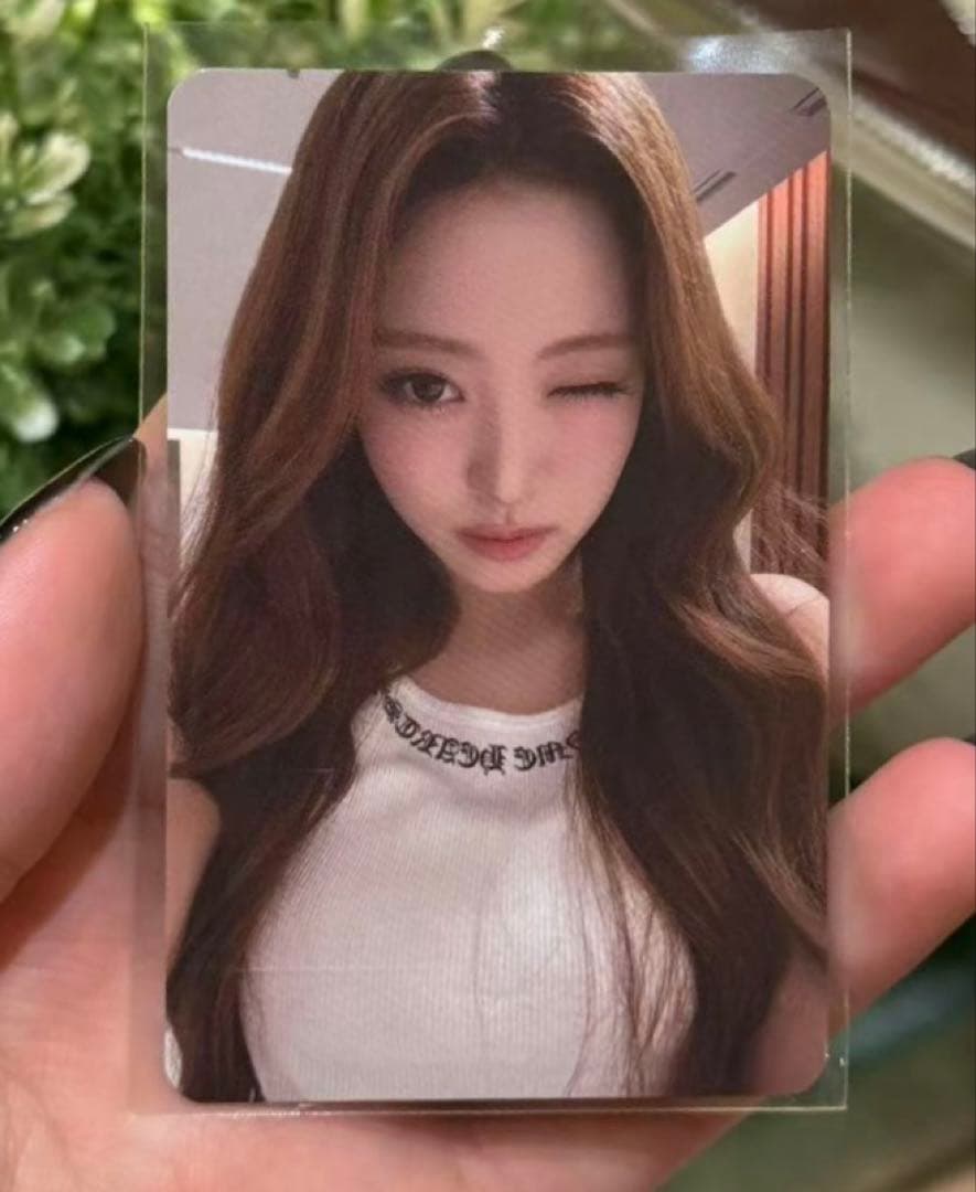 MEOVV アンナ 1stEP 台北 台湾 ポップアップ購入限定 トレカ - メルカリ