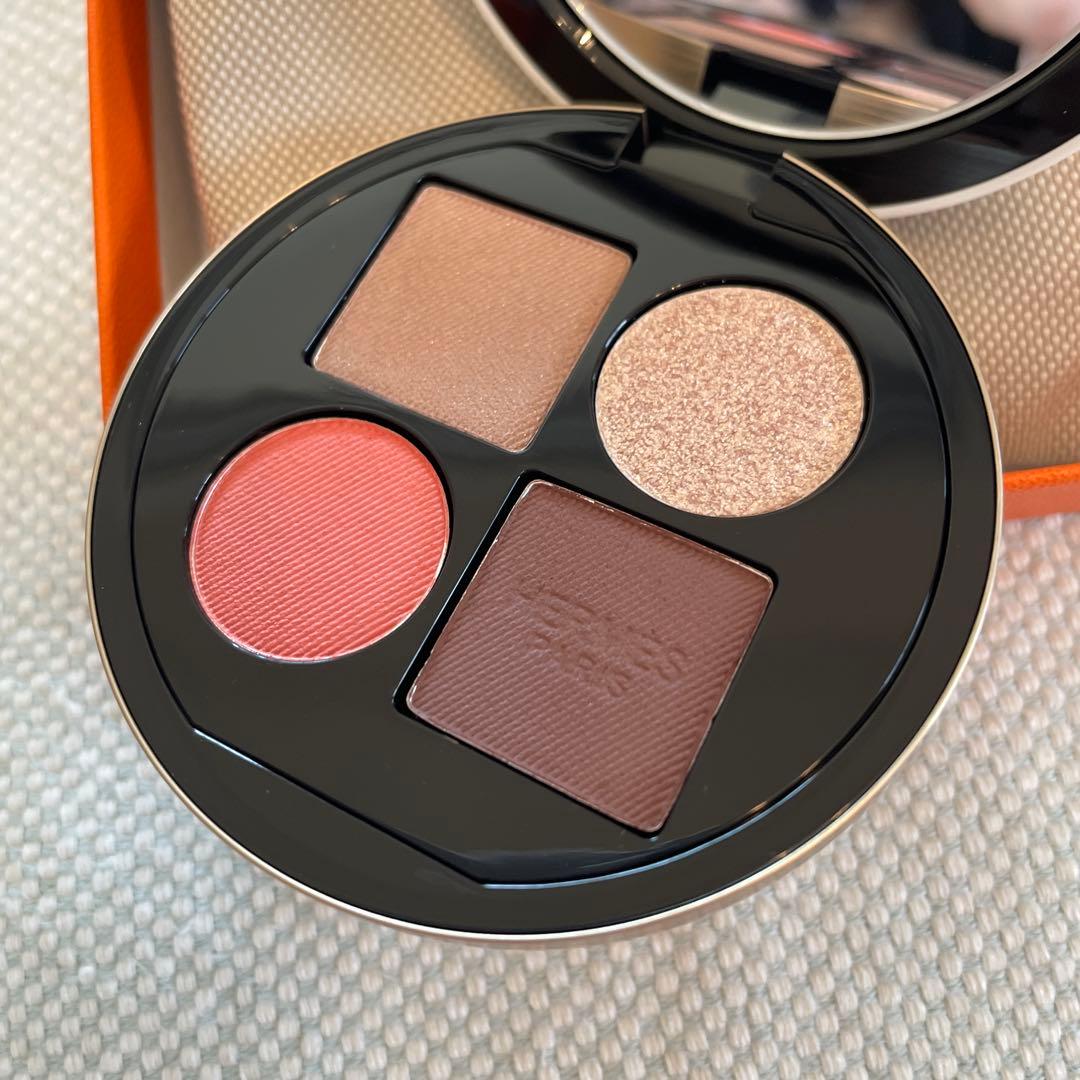 エルメスアイシャドウ 03パレットクワチュール Hermès（Hermès） オンブル ドゥ エルメス パレット クワテュール 03