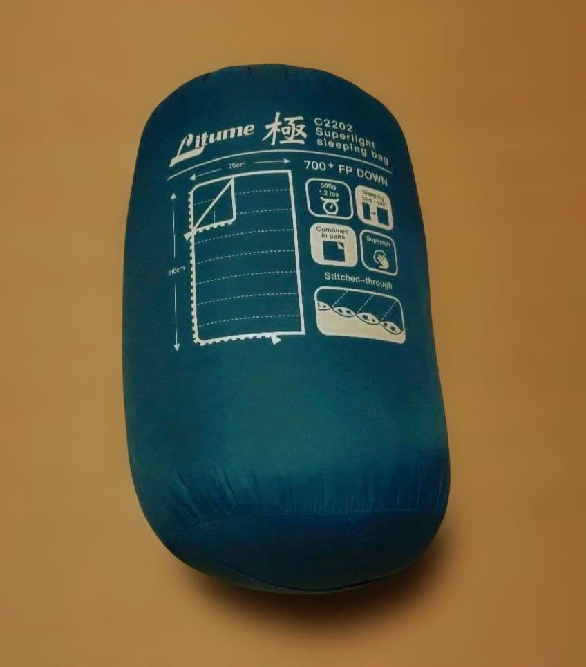 美品】軽量シュラフ565g スリーシーズン用 Litume C2202 寝袋 - メルカリ