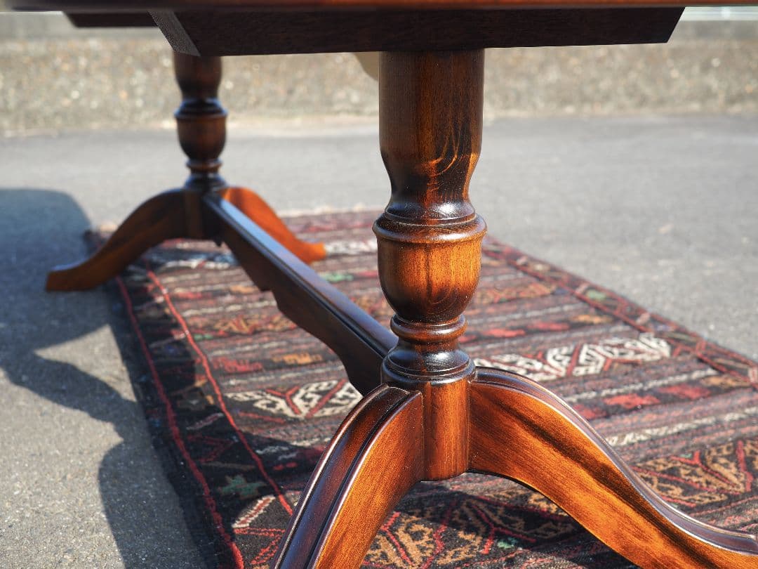 “karimoku”コーヒーローテーブル