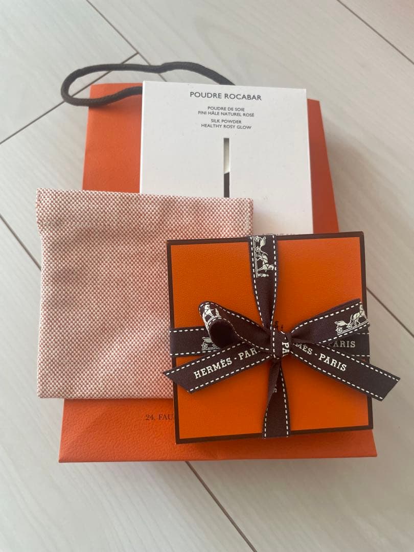 フェイスパウダー《プードル ロカバール》　リミテッドエディション