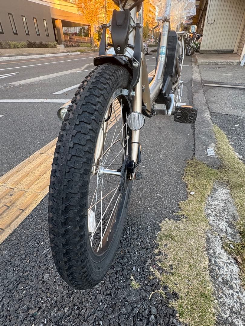 中古20インチブリヂストン電動アシスト自転車　8.9Ah 大阪