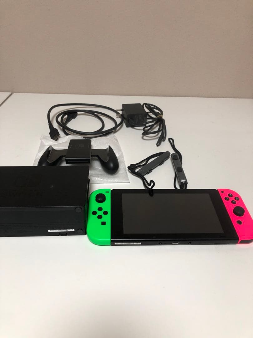 Nintendo Switch ネオングリーン ネオンピンク（初期型） Amazon.co.jp: 【任天堂純正品】Joy-Con (L) ネオングリーン/ (R