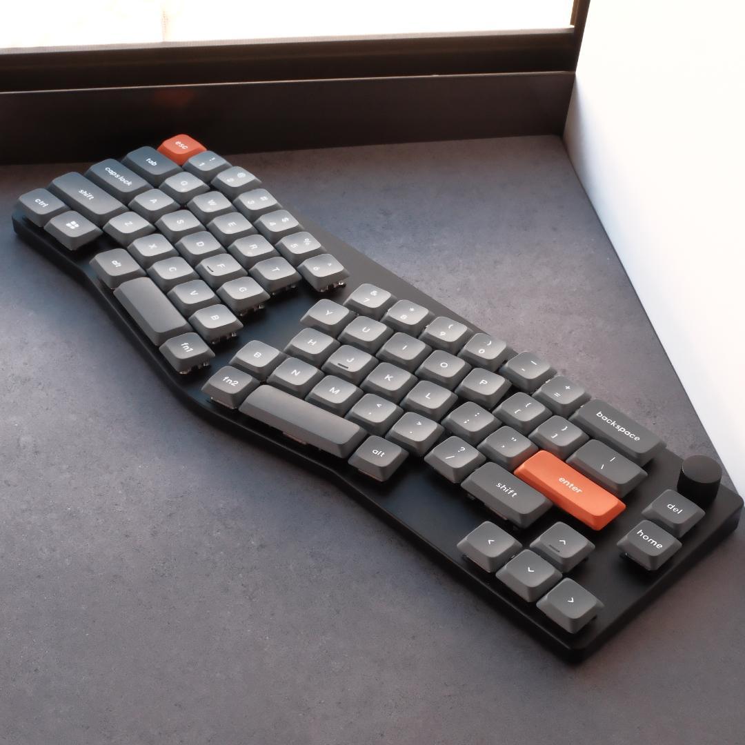 美品 Keychron K11 Max ワイヤレスキーボード 1月中旬廃棄予定 Keychron K11 Max QMK/VIA ワイヤレス カスタム・メカニカルキーボード