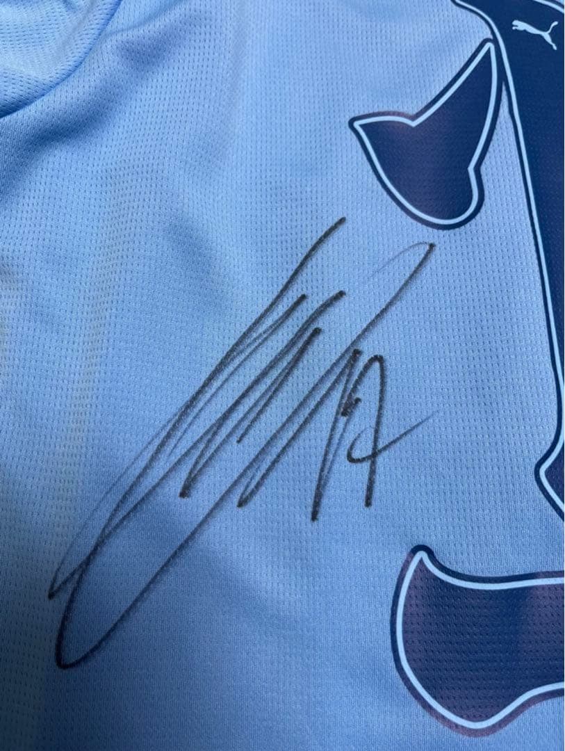 非売品 当選者限定 デブライネ直筆サイン シティ来日2023ユニ - メルカリ