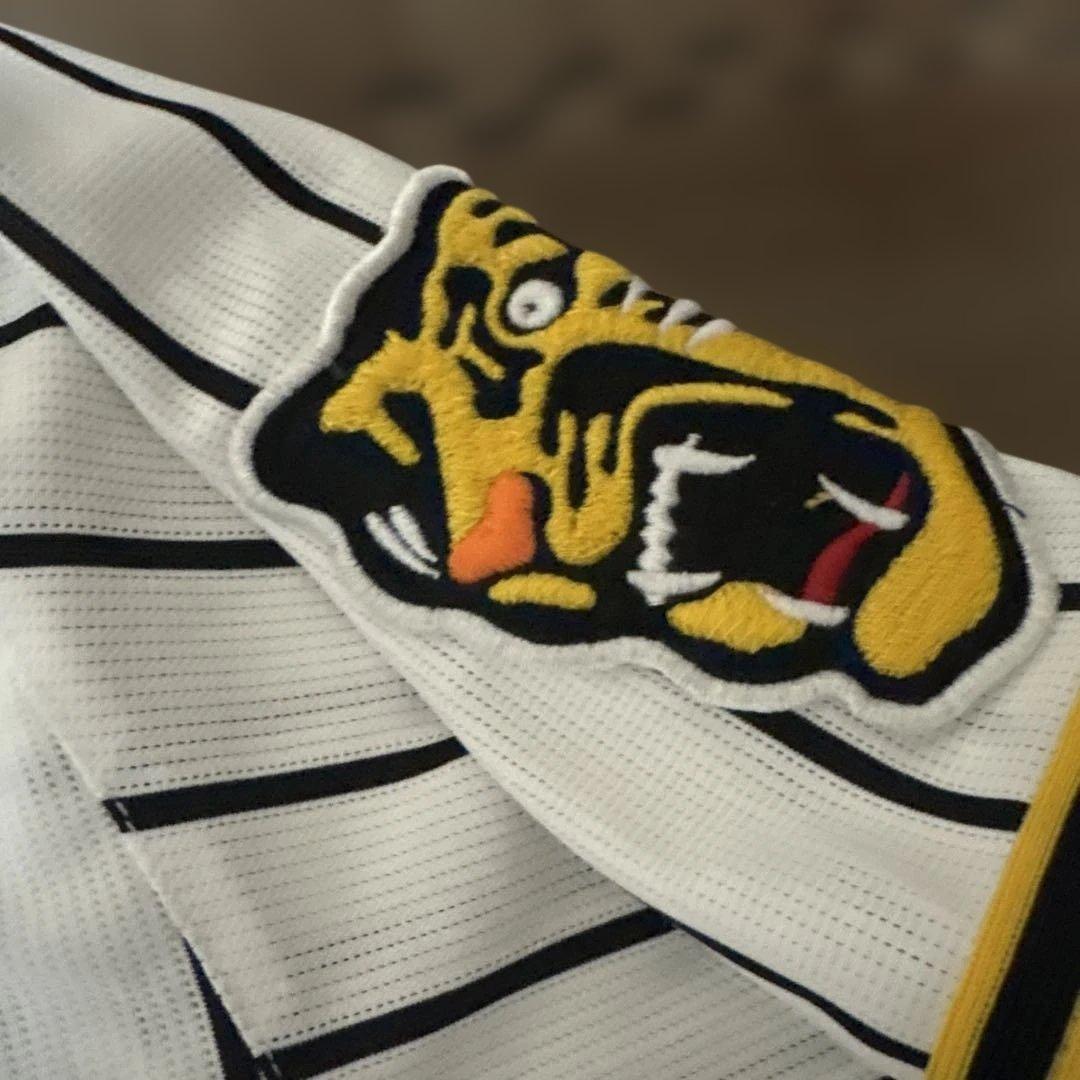 ⭐︎阪神タイガース 佐藤輝明 選手 ユニフォーム Lサイズ - メルカリ