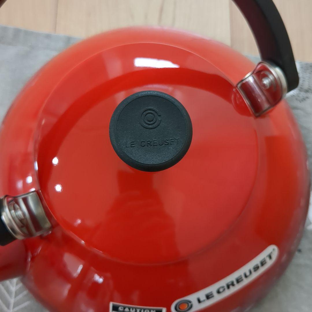 【未使用】LE CREUSET kettles レッドやかん ケトル　1.5ℓ