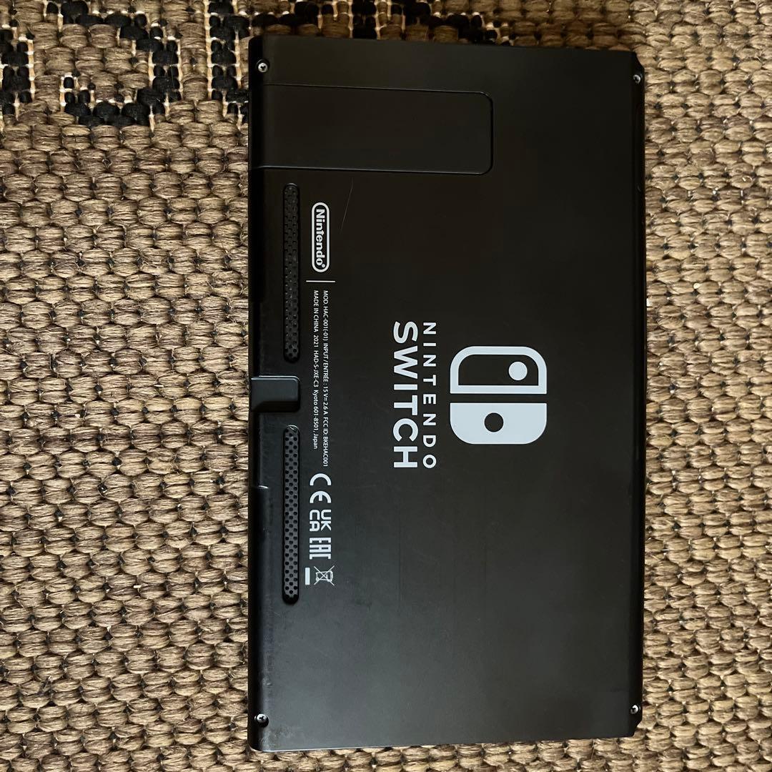 Nintendo Switch 本体 画面ひび割れジャンク品 - メルカリ