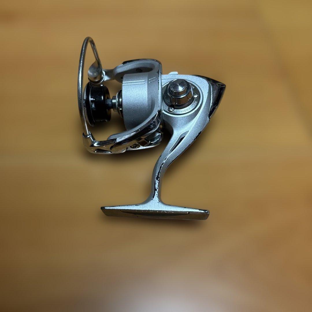 ダイワ ルビアス2506 スピニングリール ジャンク 部品とりに - メルカリ