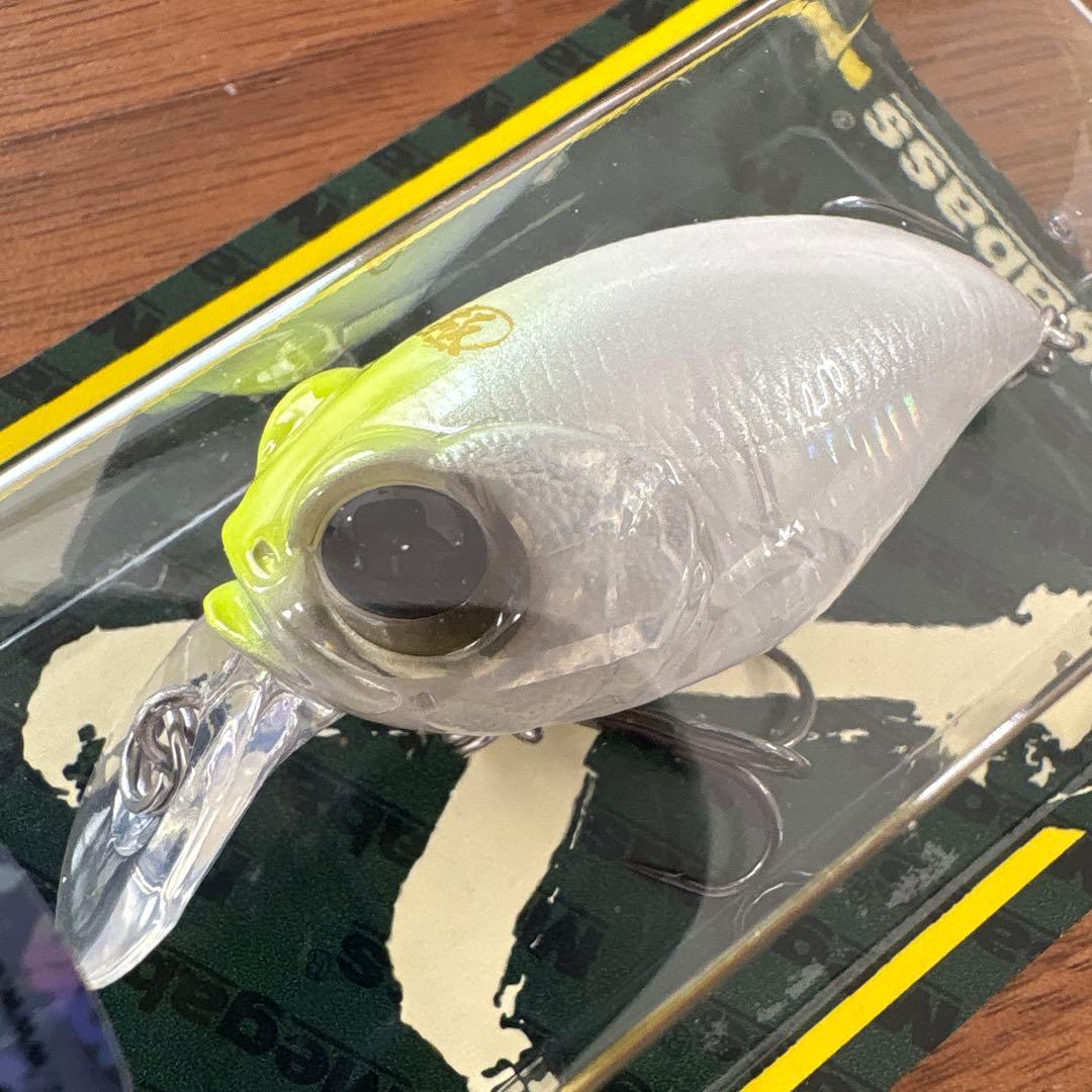 OneMall provides Mercari products: ☆新品☆限定☆希少☆メガバス