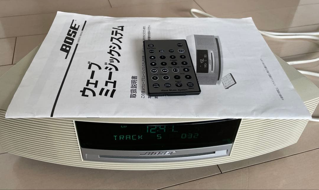 ラジオ・コンポ BOSE WAVE MUSIC SYSTEM CD AWRCCC Bose Wave Music System AM/FM Radio and CD Player AWRCC1 *FULLY