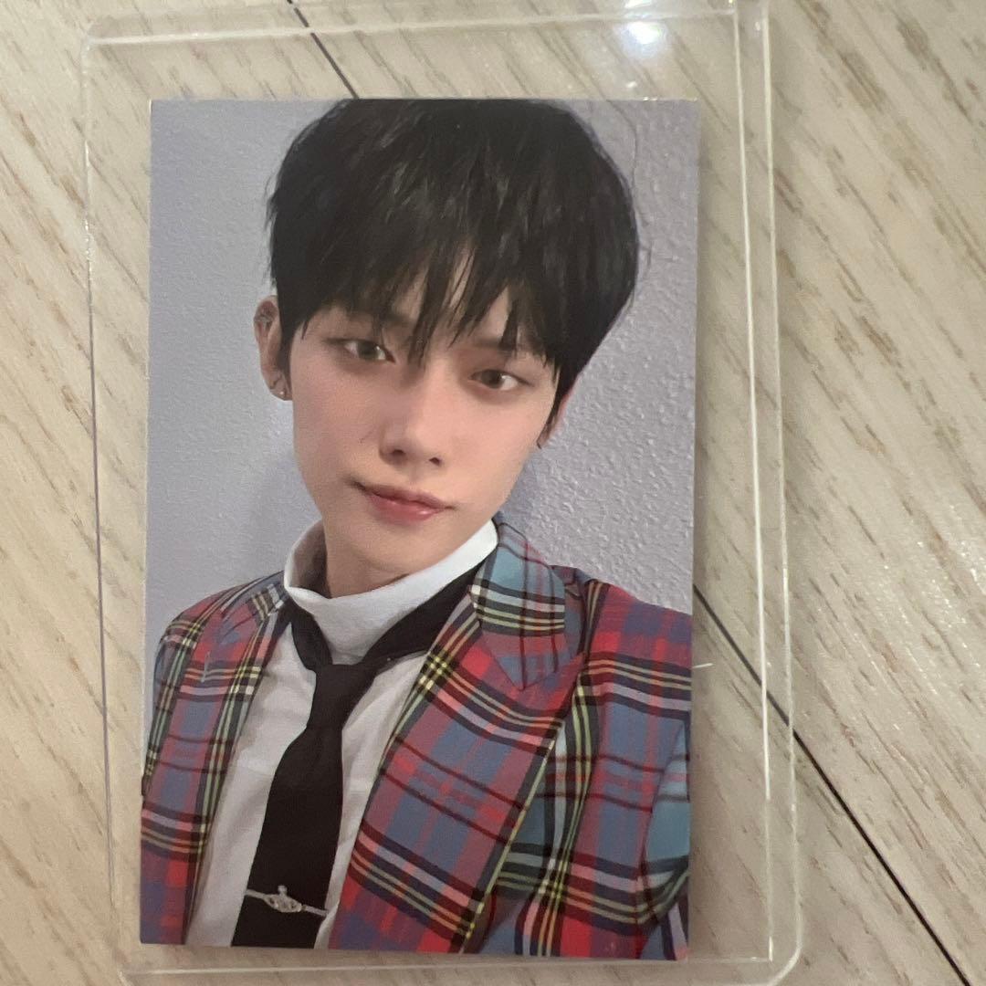 レアトレカTXT ヨンジュン トレカ ヴィヴィアン ファイル ソウル