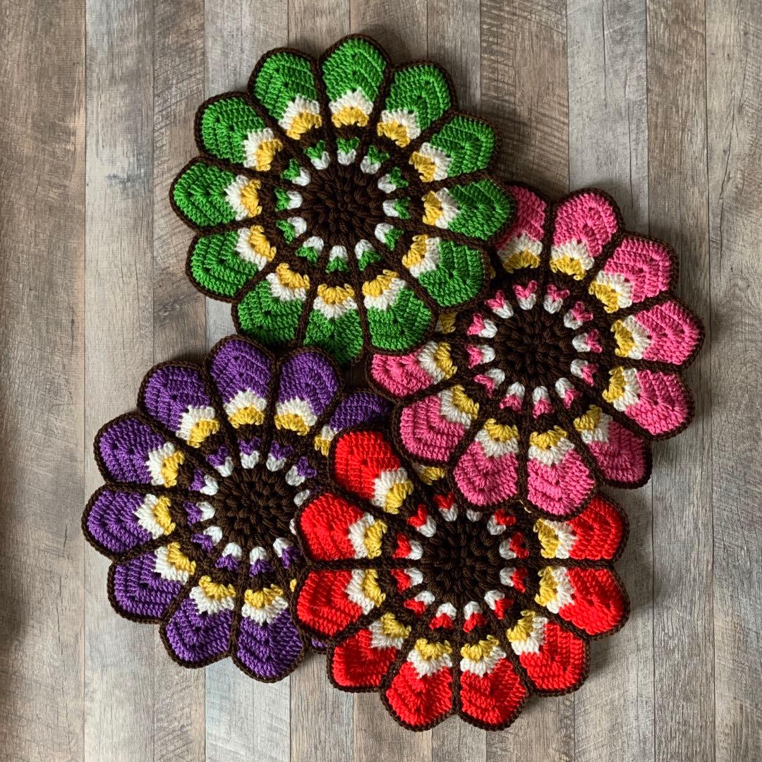 お花の円座 手編み 昭和レトロ ビンテージ チェアパッド 座布団 - メルカリ