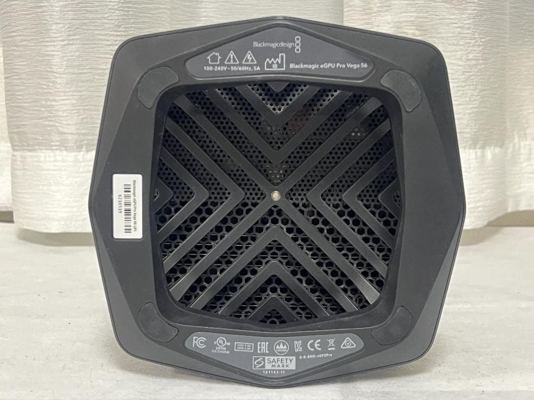 Blackmagic eGPU Pro RX Vega56 上位モデル Mac用 - メルカリ