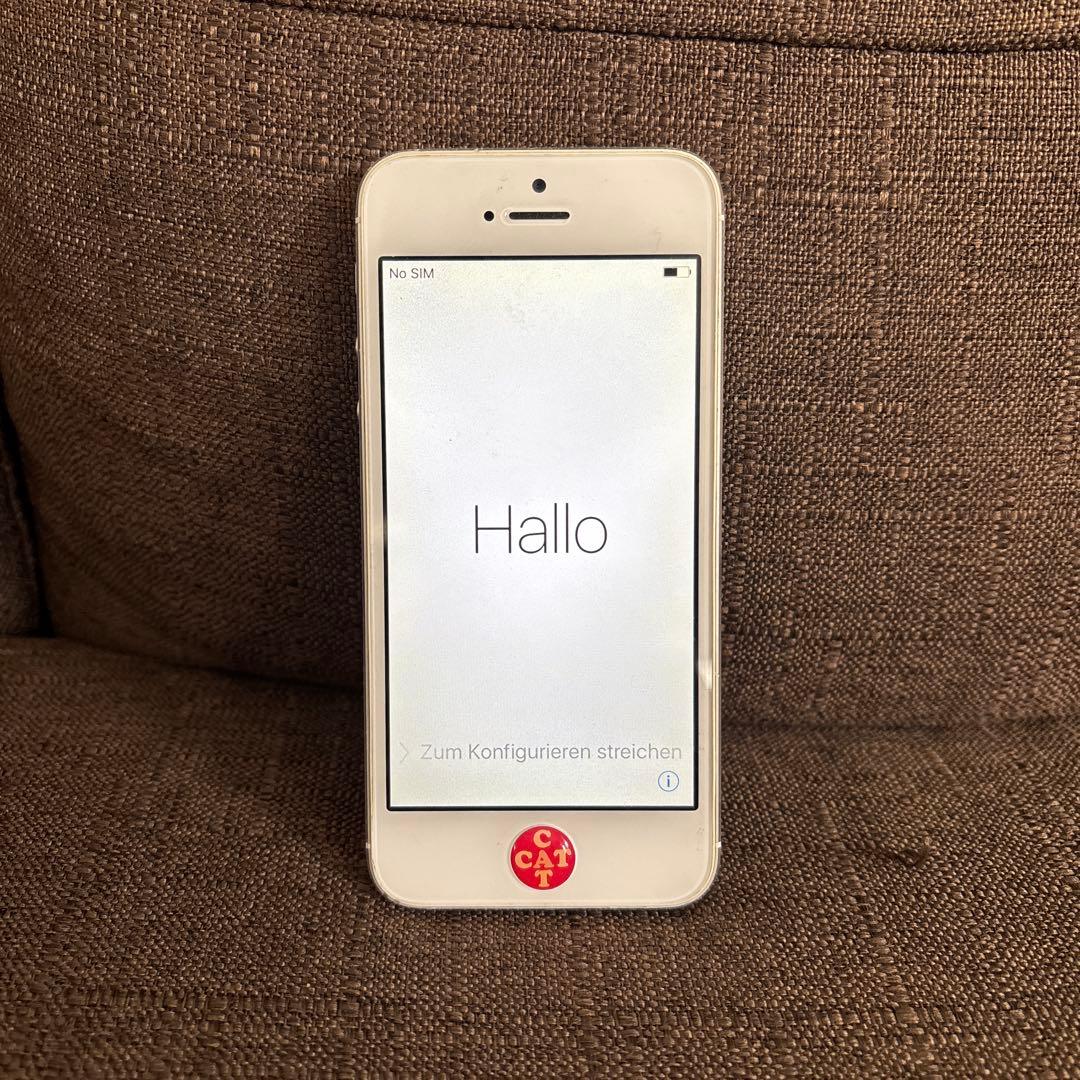 iPhone 5 シルバー 32GB 本体 初期化済み - メルカリ