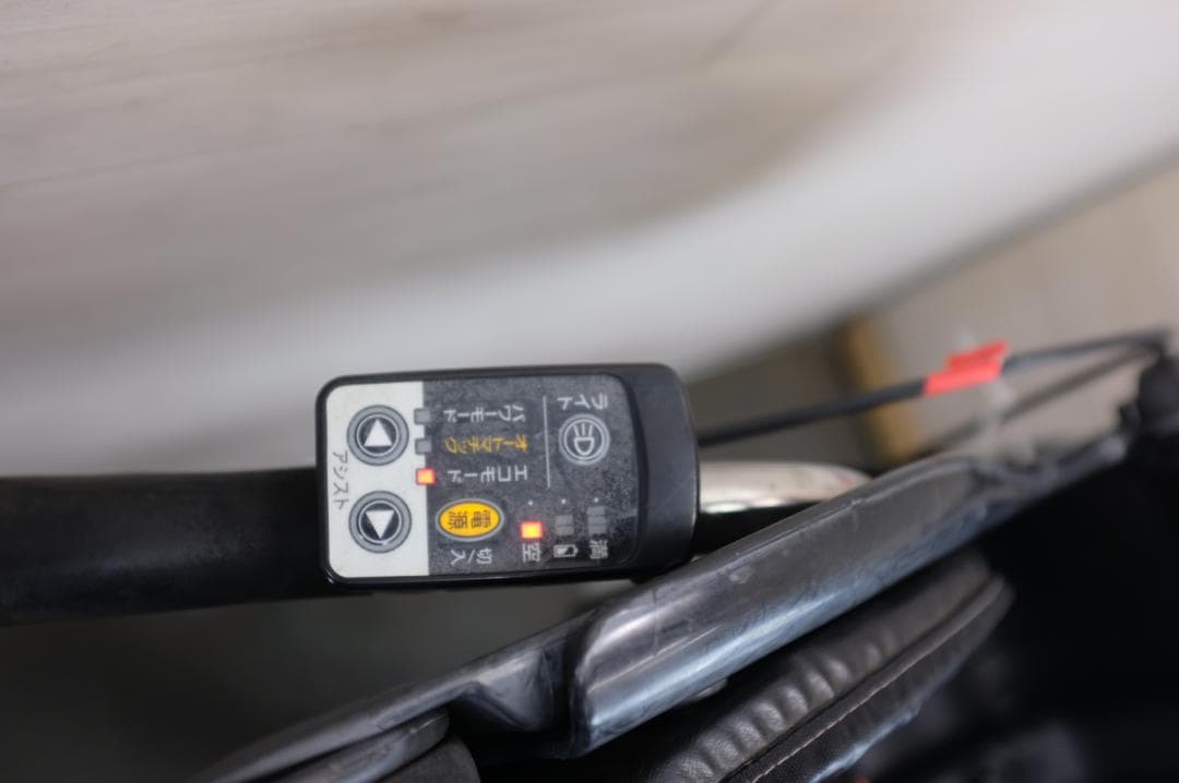 パナソニック ギュット　　20インチ　3段　8.9Ah（5点灯）充電器あり