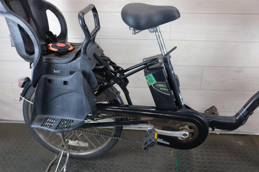 パナソニック ギュット　　20インチ　3段　8.9Ah（5点灯）充電器あり