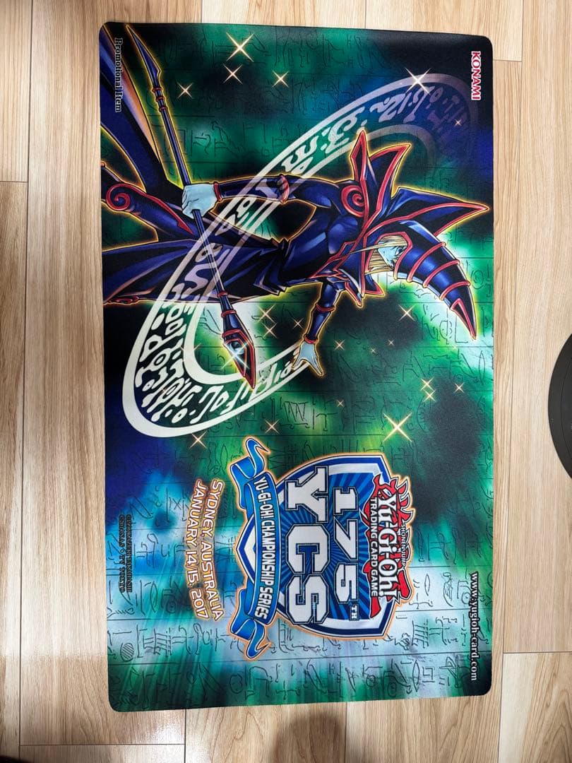 遊戯王 公式プレイマット ブラック・マジシャン - メルカリ