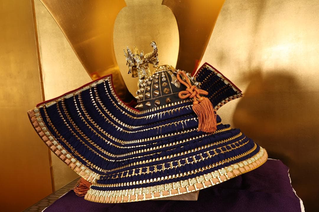 大野龍玉作 伝統工芸品 大鍬形龍前立兜 国宝写 節句 五月 33号 BJ187