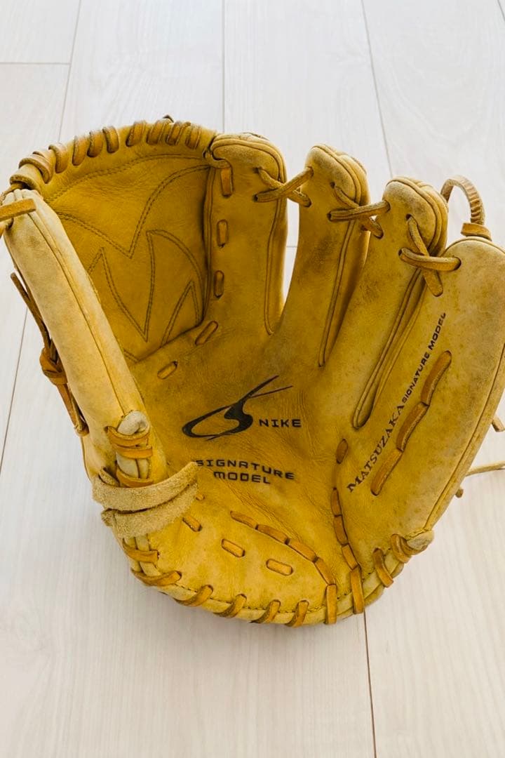 軟式，投手用グローブ(松坂モデル)，NIKE(ナイキ) - メルカリ