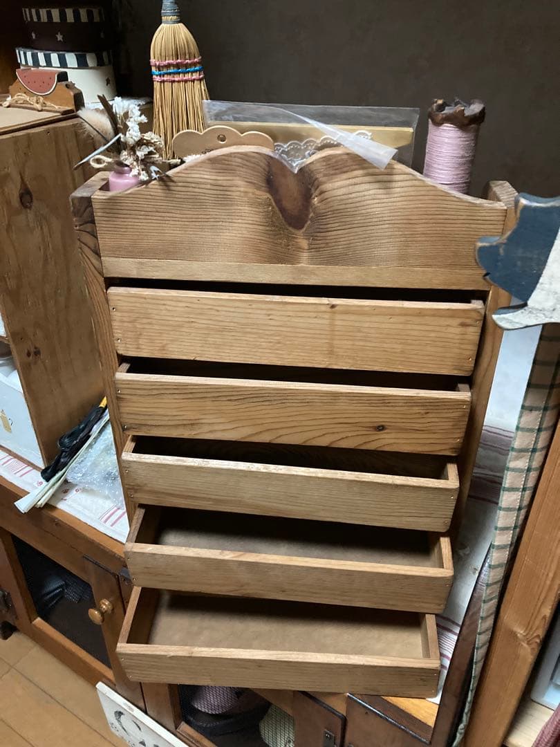 カントリー雑貨 アンファン雑貨 木製飾り棚 裁縫棚 - メルカリ