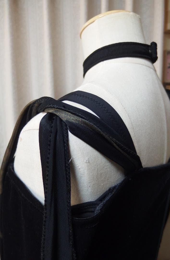 社交ダンス】ジャンティ 黒＆プリント柄肩リボン スタンダードドレス