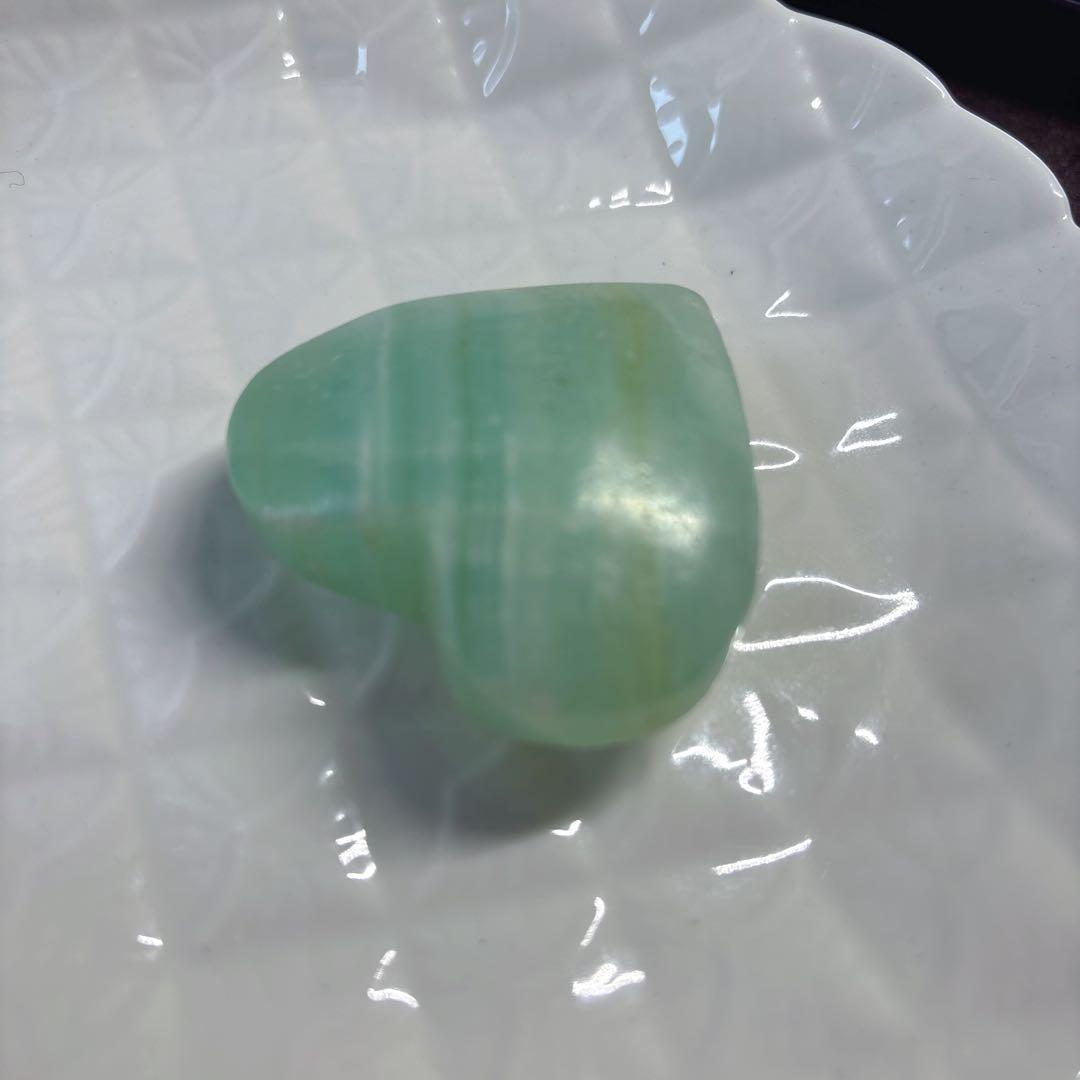 天然石 カリビアン カルサイト ハート 握り石 グリーン 置物 No.291