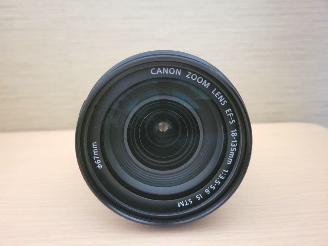 [美品] Canon EF-S18-135mm F/3.5-5.6 IS STM