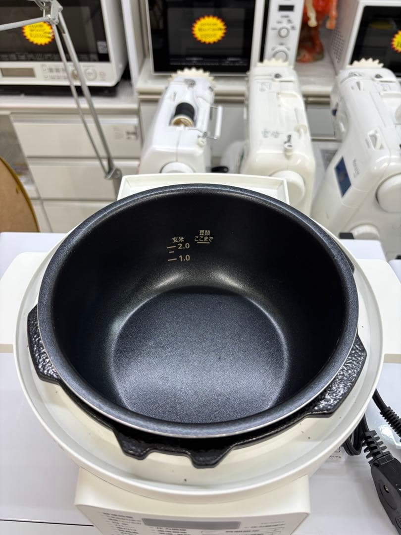 アイリスオーヤマ 電気圧力鍋 PC-MA2-W 2.2L 2021年製