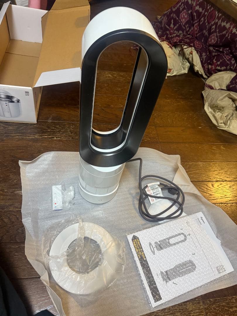 Dyson hot+cool AM09 冷暖房扇風機 Amazon.com: Dyson Hot+Cool™ AM09 Jet Focus heater and fan : Home