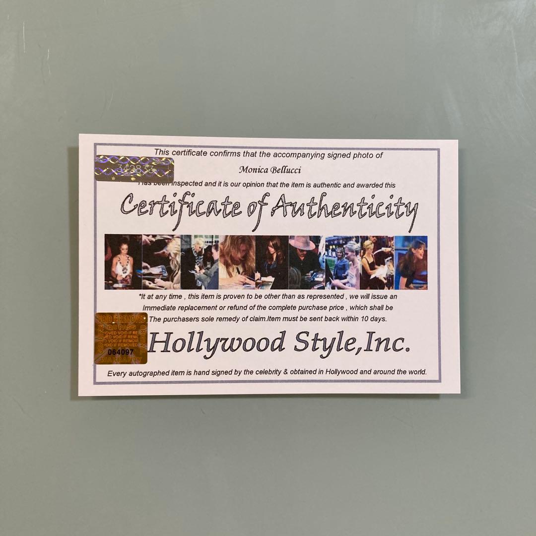 セール中…モニカ・ベルッチ直筆サイン入り2Lサイズ写真… - メルカリ