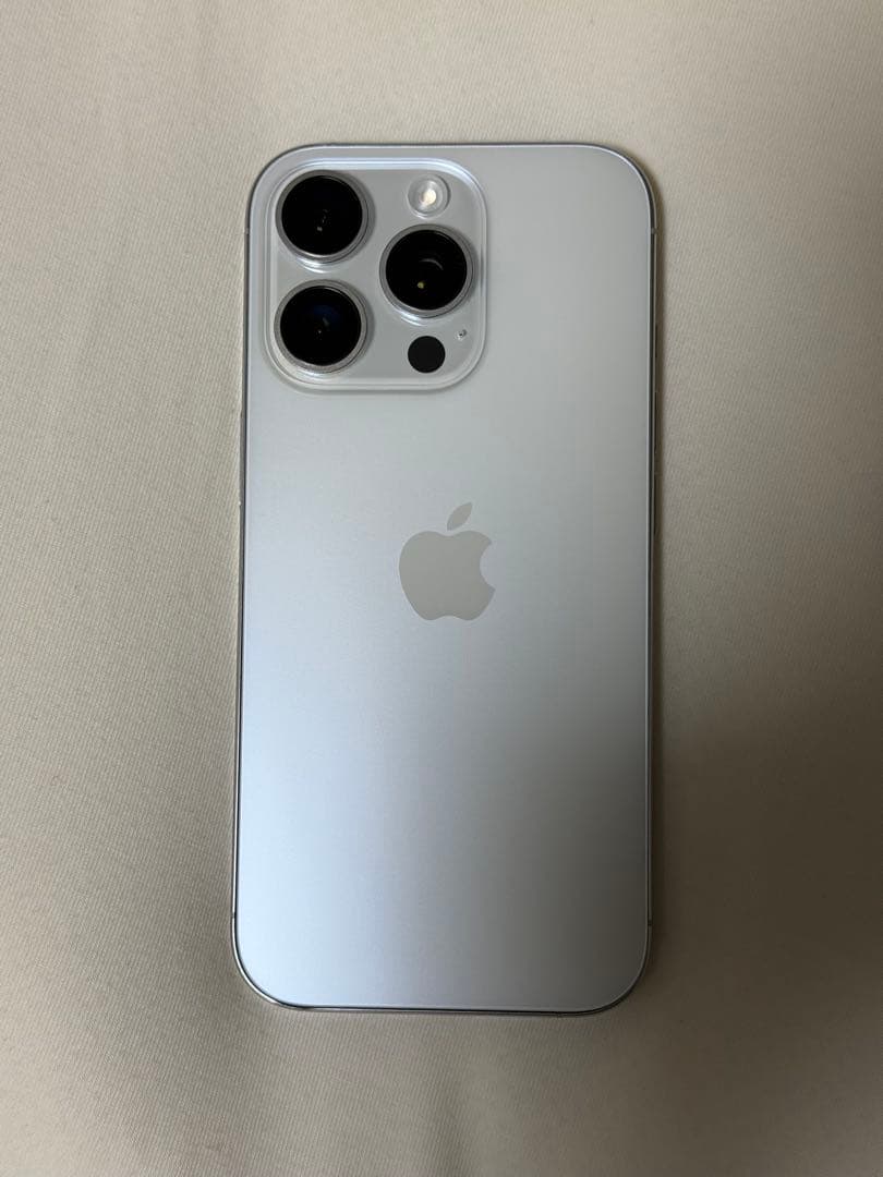 iPhone 16 Pro 256GB ホワイト【訳あり・Coachケース付】 iPhone 16 Pro Coach Slim Wrap Case | スマート家電／IoTを進めるなら