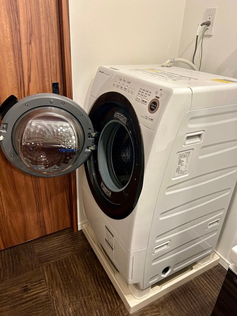 11/12,13限定値下げ】シャープドラム式洗濯乾燥機ES-S7F-WL