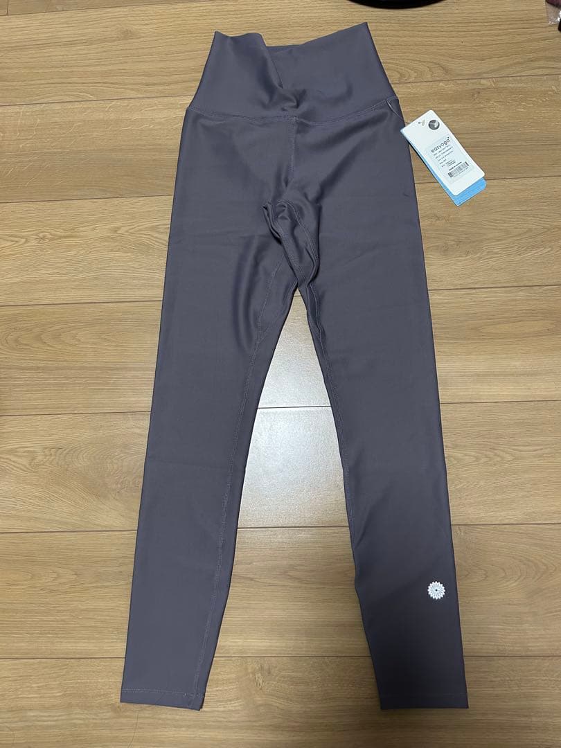イージーヨガ　レギンス　Mサイズ　未使用 シャンティスターラップレギンス／ミッドナイトパープル |イージーヨガ通販