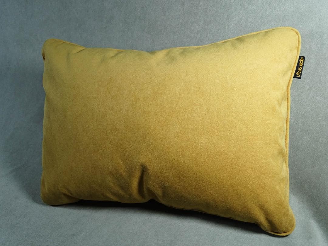 【最強の素材】高級車内装素材のクッション 触ったら戻れない ダークベージュ 最強の素材】高級車内装素材のクッション 良い 触ったら戻れない