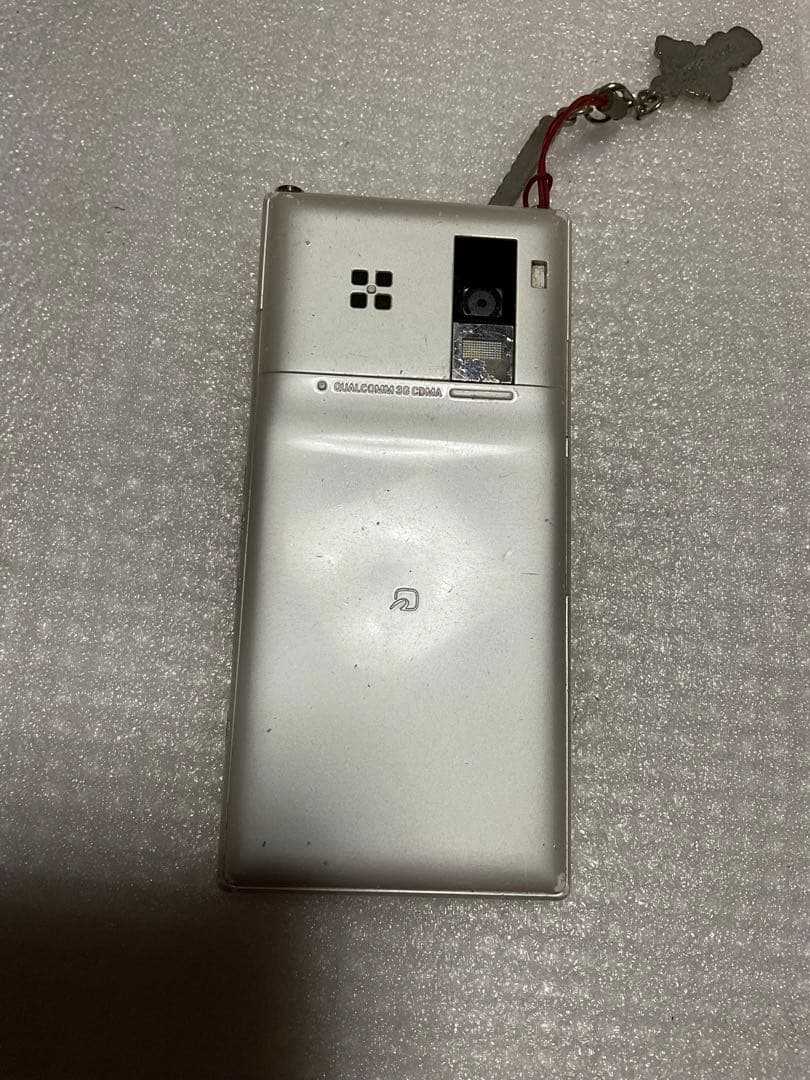 au／ソフトバンクの中古携帯電話（ガラゲー）3機種セット。【バラ売不